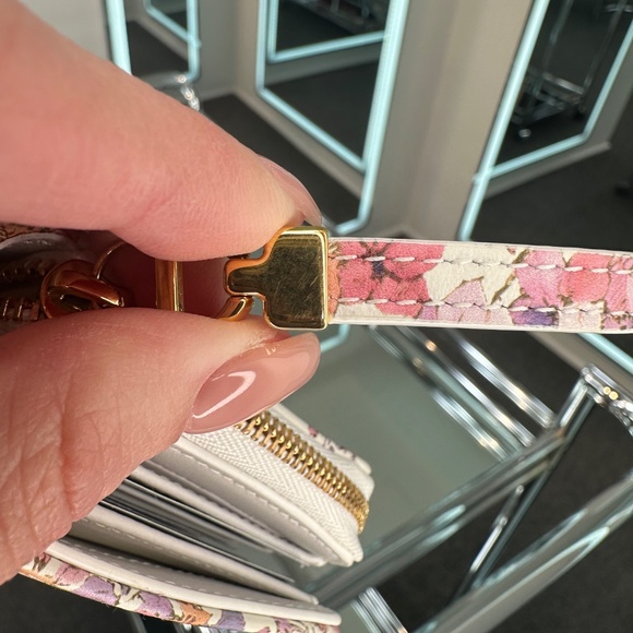 Christian Dior Wallet - Picture 7 of 9